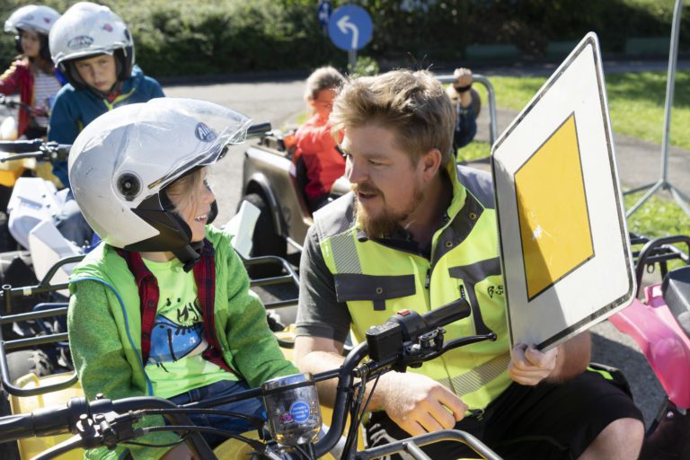 Kiddi-Car Kinderverkehrstraining Kiddi-Car Club 2 Kindergeburtstag in München