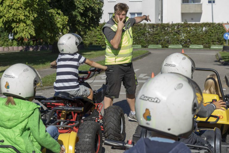 Kiddi-Car Kinderverkehrstraining Fun Sommerferien in München: Wohin mit den Kindern? 4 Kiddicar;FFB;Kinder;Verkehr