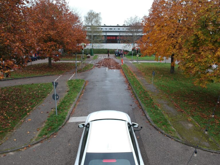 Kiddi-Car Kinderverkehrstraining Rückblick auf das Blatteistraining 2023 bei Kiddi-Car 1 Kiddi-Car Quadfahren BMW auf rutschiger Fahrbahn